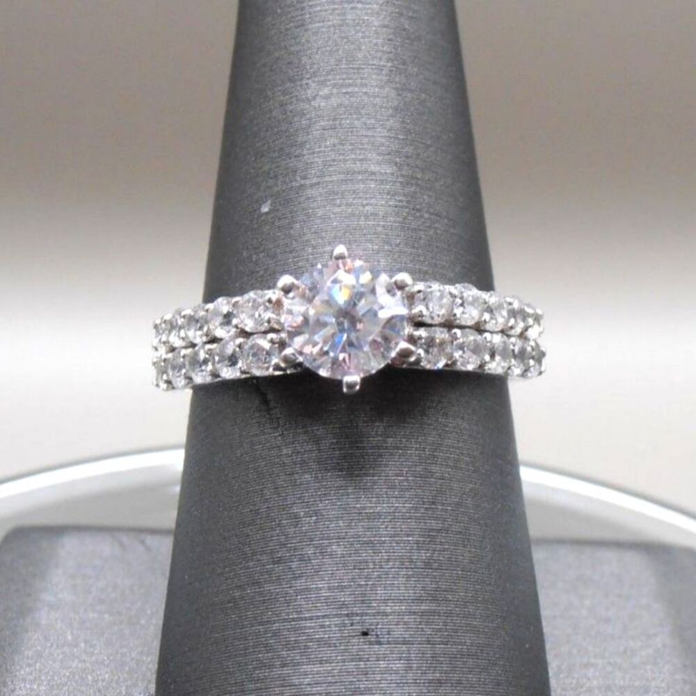 Sterling Silver GM 925 Cubic Zirconia Ring – Size 8.5 – Vintage Glam ✨